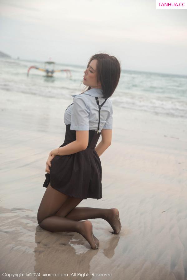 綺裡嘉 绮里嘉 [XiuRen]高清写真图 2024.06.25 No.8752 绮里嘉ula 海边沙滩第24张图片